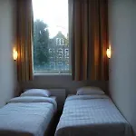 Aston Hotel