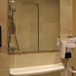 Aston Hotel 2*